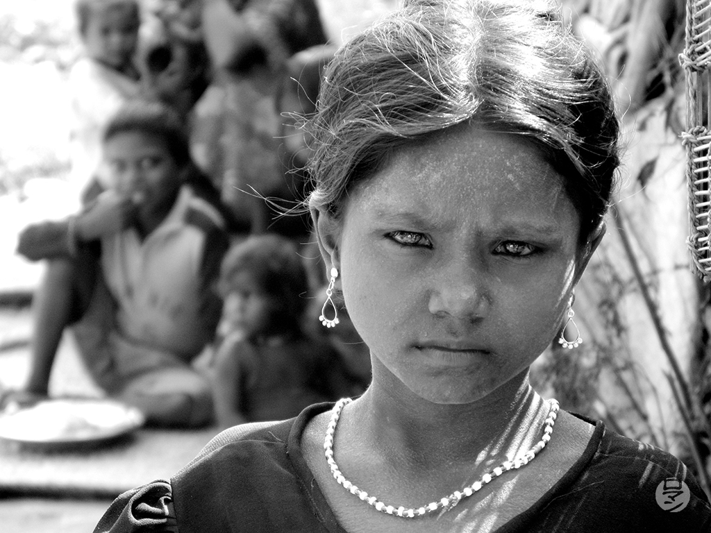 Portrait de jeune fille du Bihar, Inde, photographie de Romain Guélat